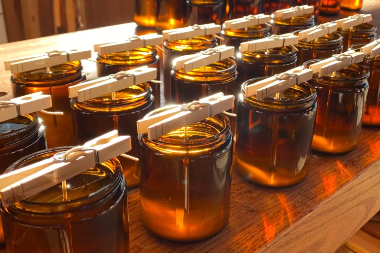 web candlemaking amber jar sun copped 1700